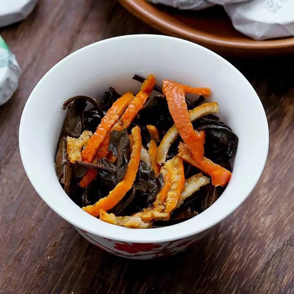 Gongmei (Tribute Eyebrow) Aged White Tea with Tangerine Peel - Great Tea!