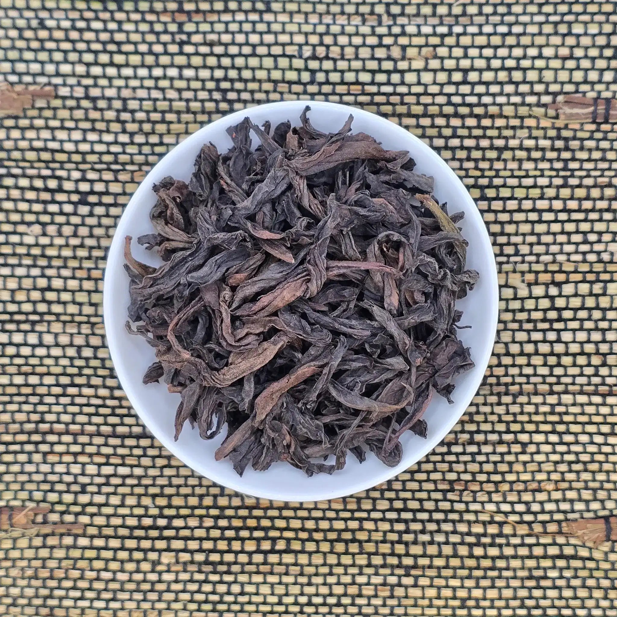 High-Grade Wuyi Rock Tea, Oolong Tea from the Wuyi Mountains.