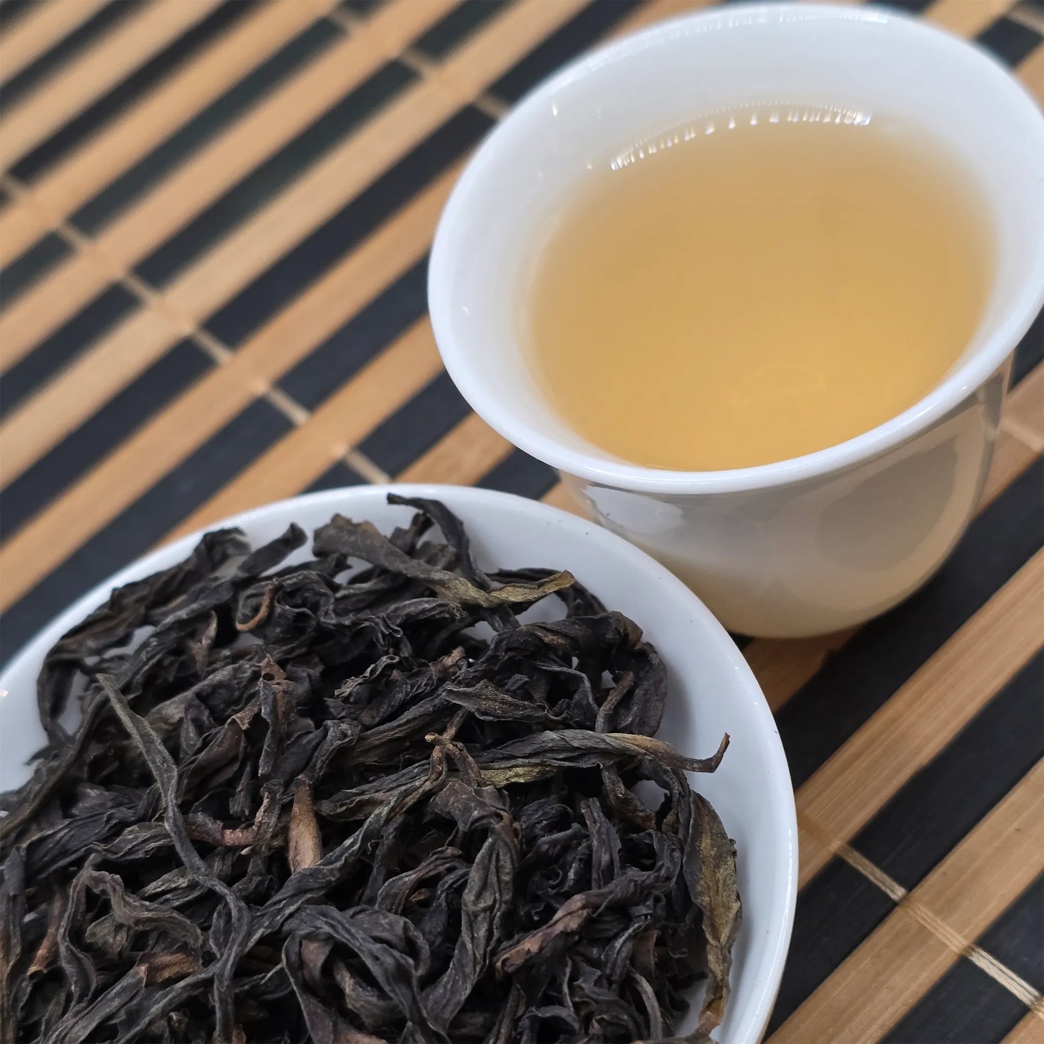 Ya Shi Xiang Dancong Oolong Tea - Great Tea!
