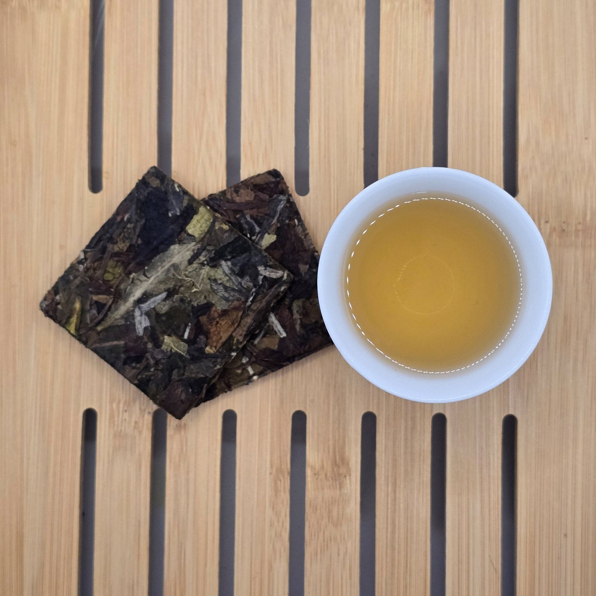 Yunnan Laoshu Shou Mei, 8g Biscuit White Tea - Great Tea!